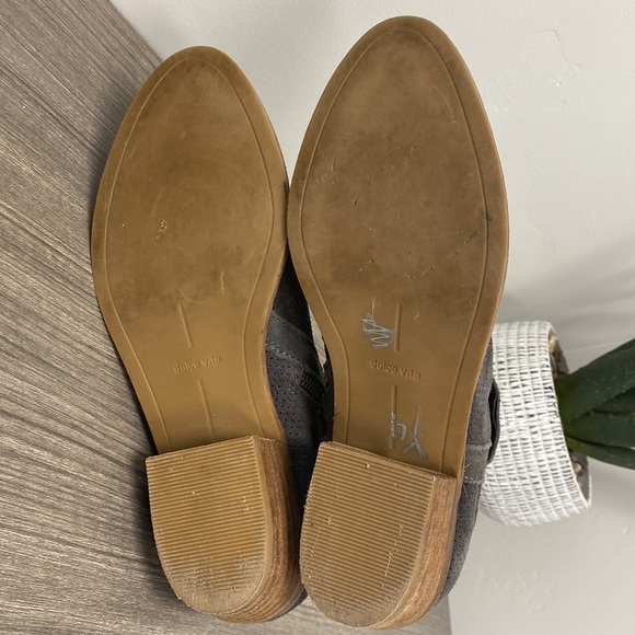 Dolce Vita Grey Suede Leather Ankle Booties size 6.5 - Picture 8 of 8